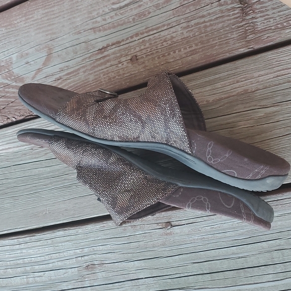 Orthoheel Vionic Flip Flop Flats Dnake Triple Strap Sandals Shoes sz 9 - Picture 5 of 10